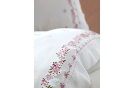 Bed linen Dantela Vita satin with embroidery - Ilgin 200x220