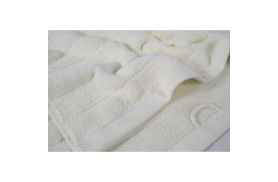 Bath towel Irya - Frizz microline ekru milky 70*130 Turkey