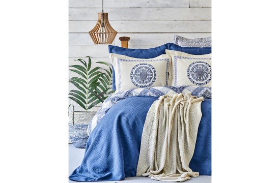 Набор постельное белье с покрывалом + плед Karaca Home - Levni mavi 2020-1 синий евро