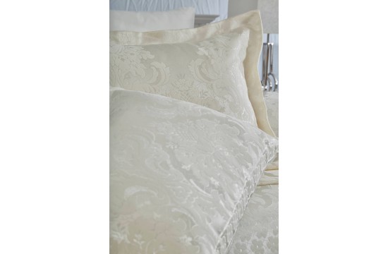Jacquard bedspread Dantela Vita - Armada Cream 250x260 with pillowcases