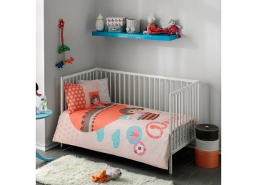 Bed linen in a bed of TAC Dora Baby Ranfors